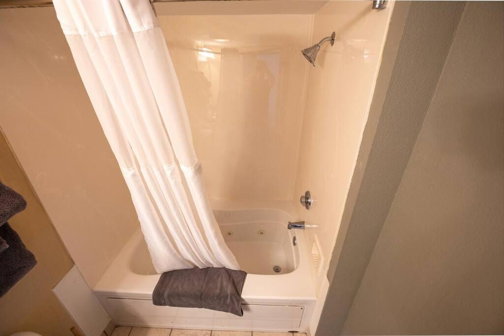 미를 비치 Baywatch Renovated, Unobstructed Oceanfront Views! 빌라 외부 사진